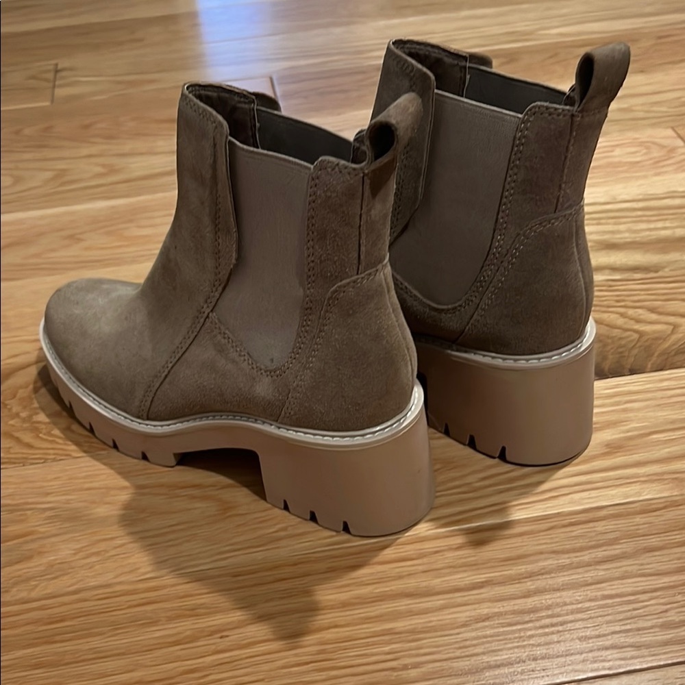 Dolce Vita Tan Platform Ankle Boots - Picture 2 of 2
